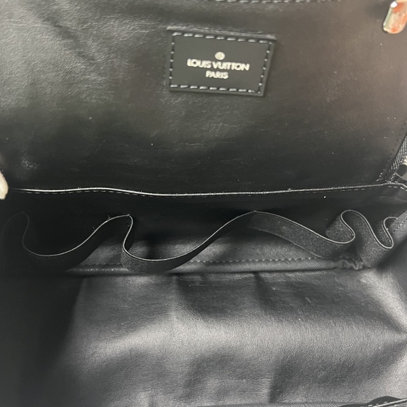 Louis Vuitton Damier Graphite Toiletry Pouch - Picture 9 of 9